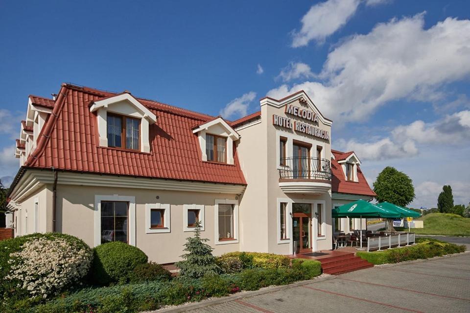Hotel Melodia *** Buk  Exterior foto